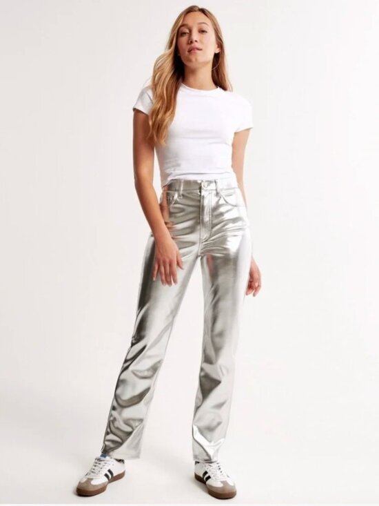 Abercrombie & Fitch Denim - Abercrombie Curve Love Ultra High Rise Straight Jeans Silver